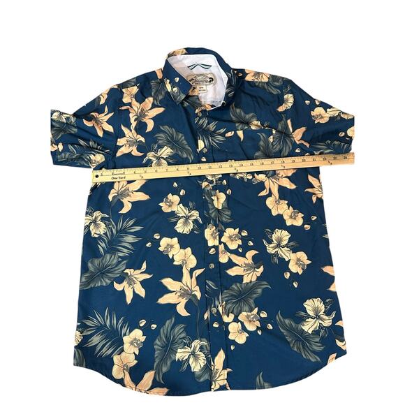 Made In Hawaii Seapointe Men’s Hawaiian Button Down, M - Picture 4 of 5